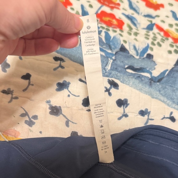 Lululemon Blue Performance Leggings - Picture 3 of 8